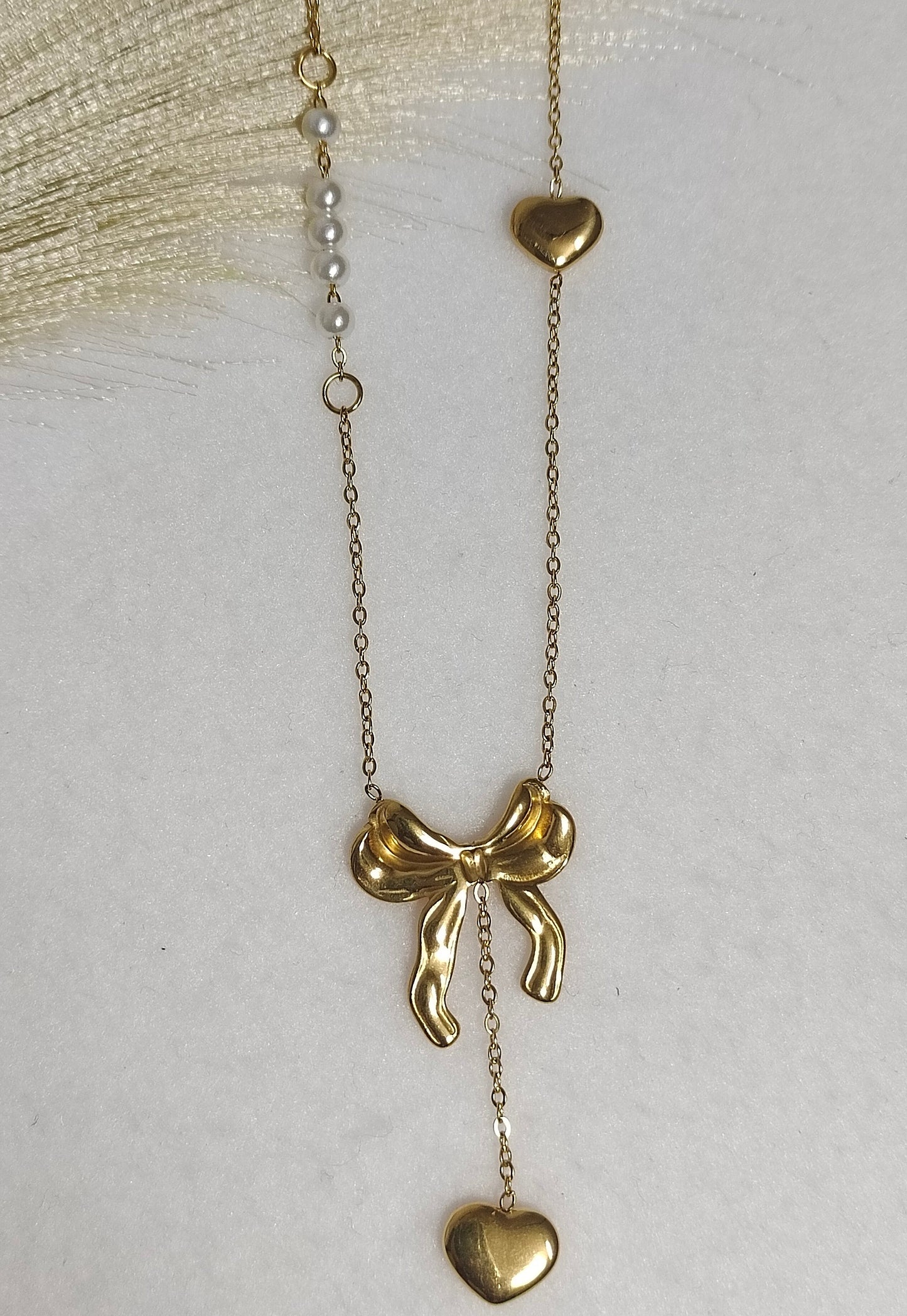 Bow and heart dainty necklace