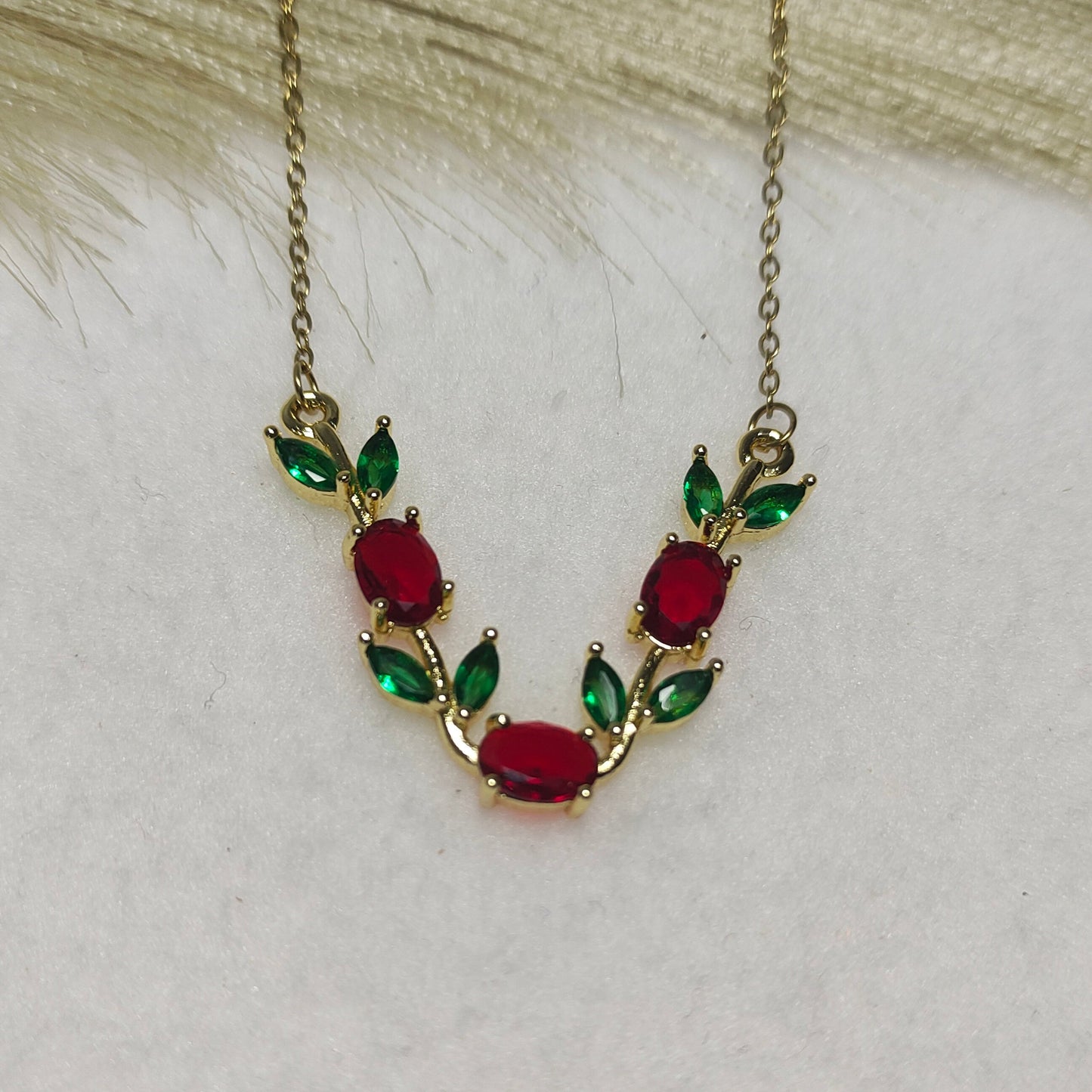 Tulip pendant necklace