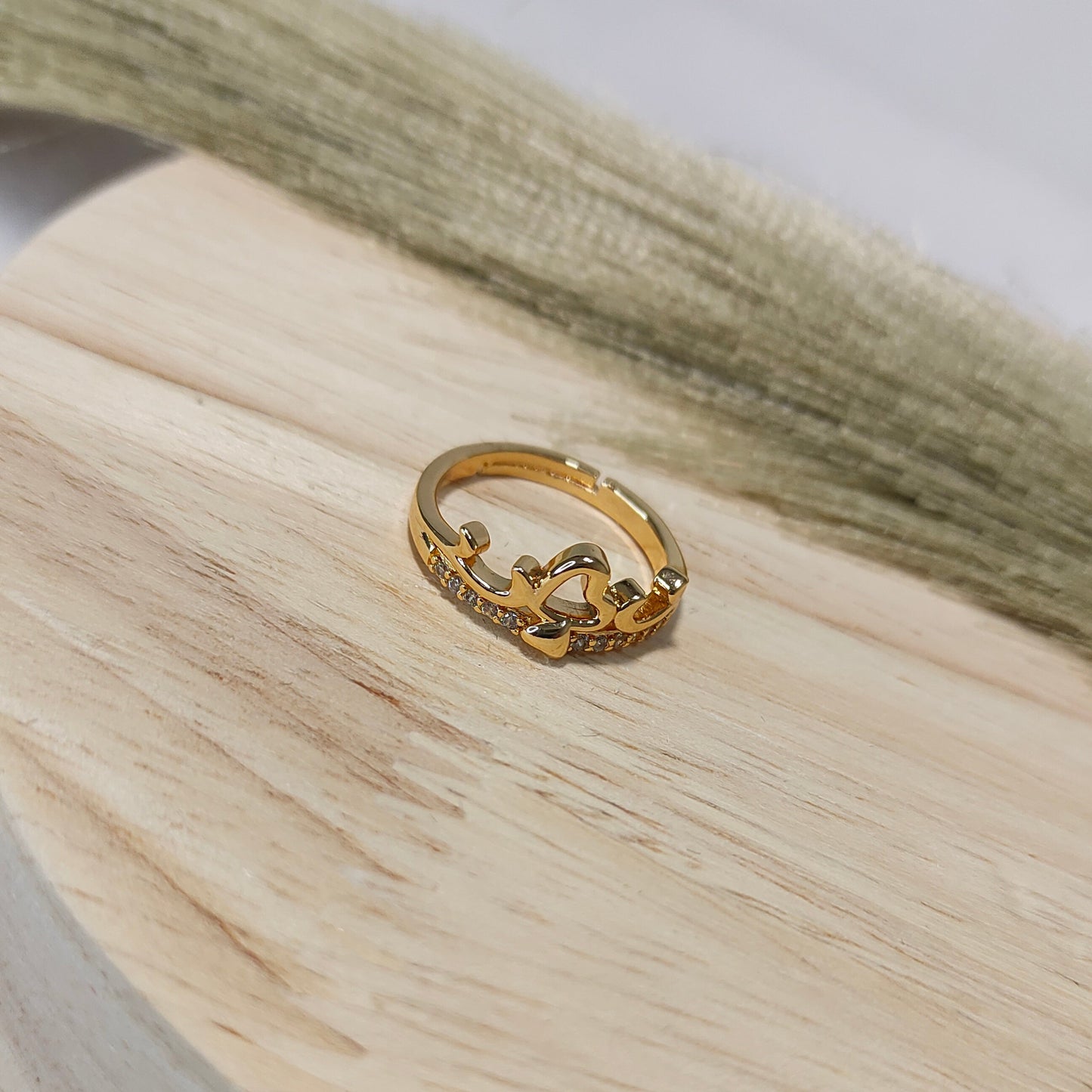 Gold crown ring