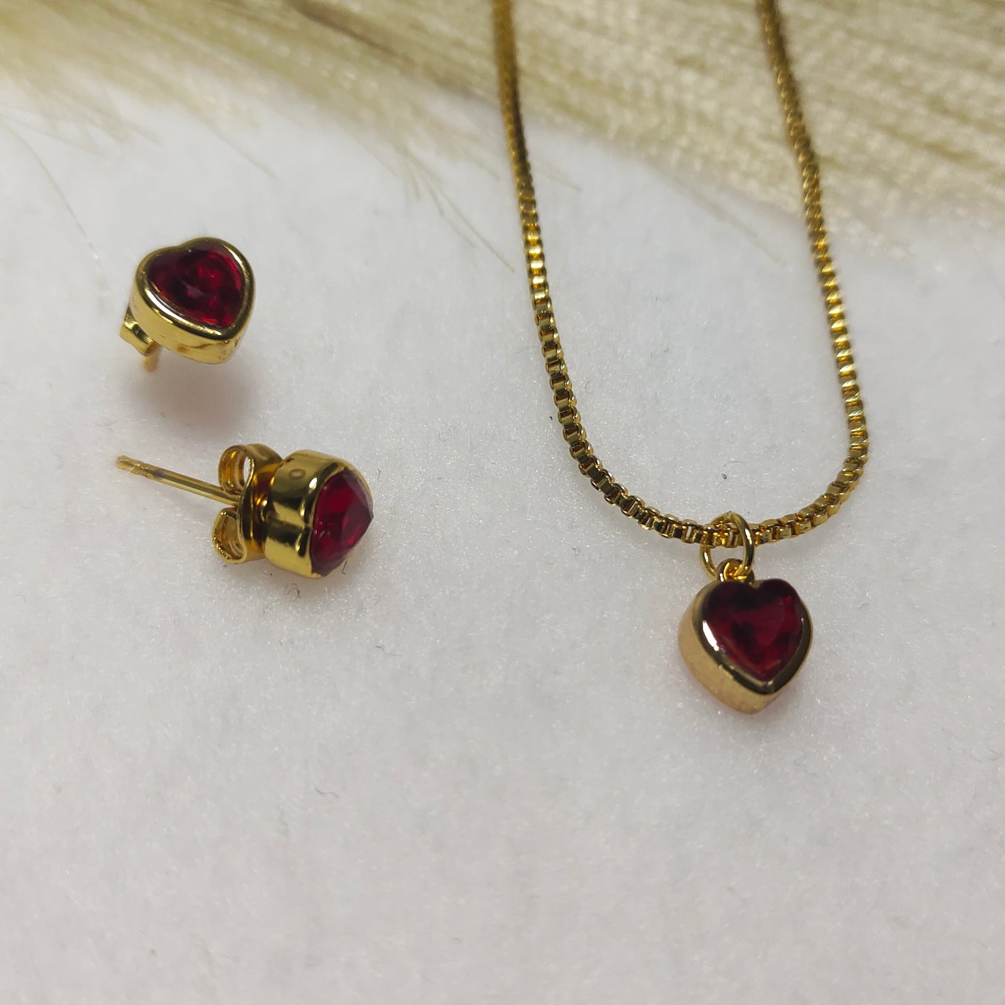 Heart pendant earring set