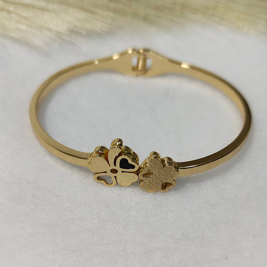 Goldplated Clover kada bracelet