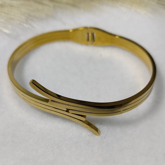 Gold plated plane kada bracelet