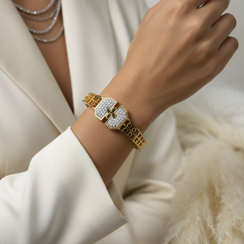 Goldplated flower with zirconia kada bracelet