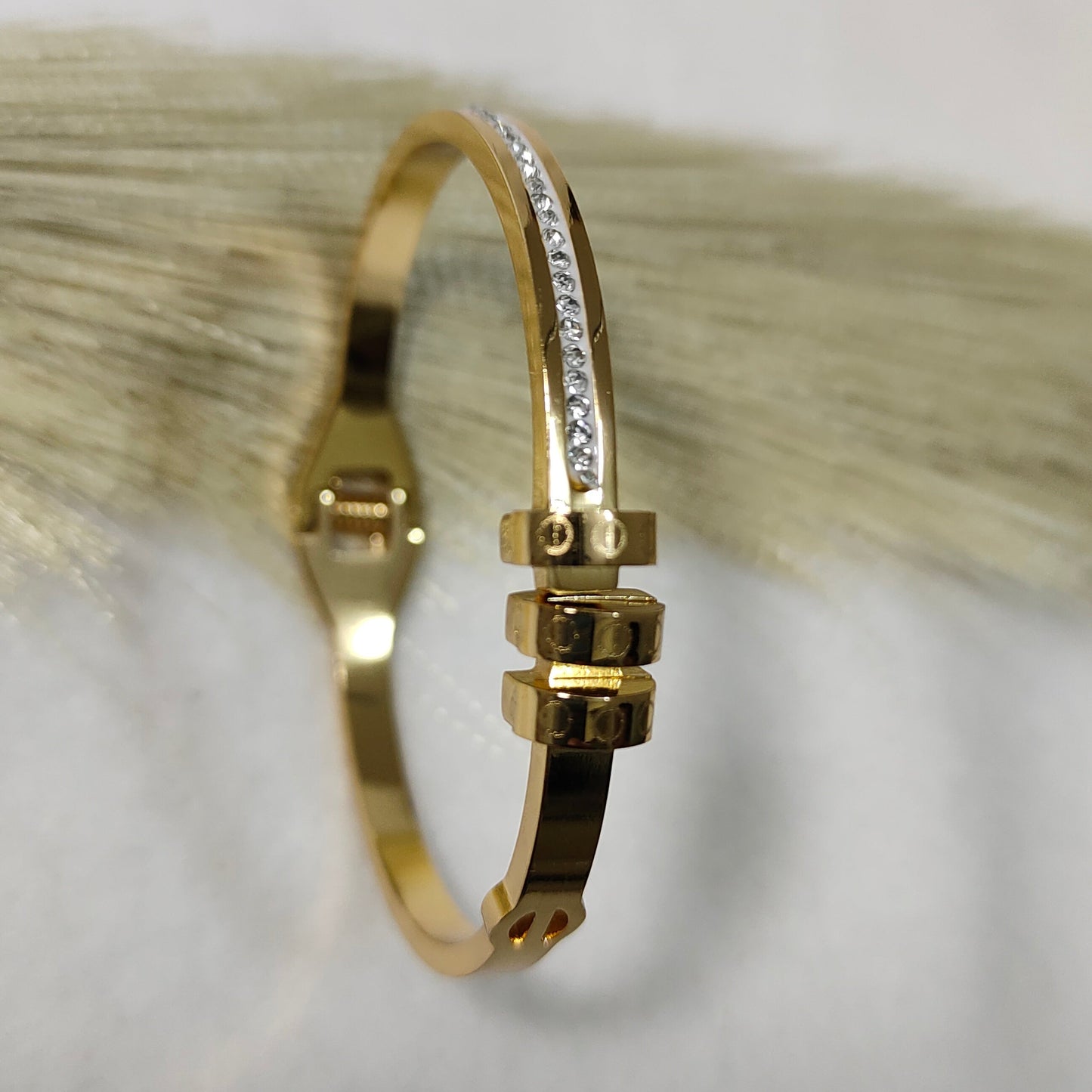 Goldplated zirconia stone kada bracelet