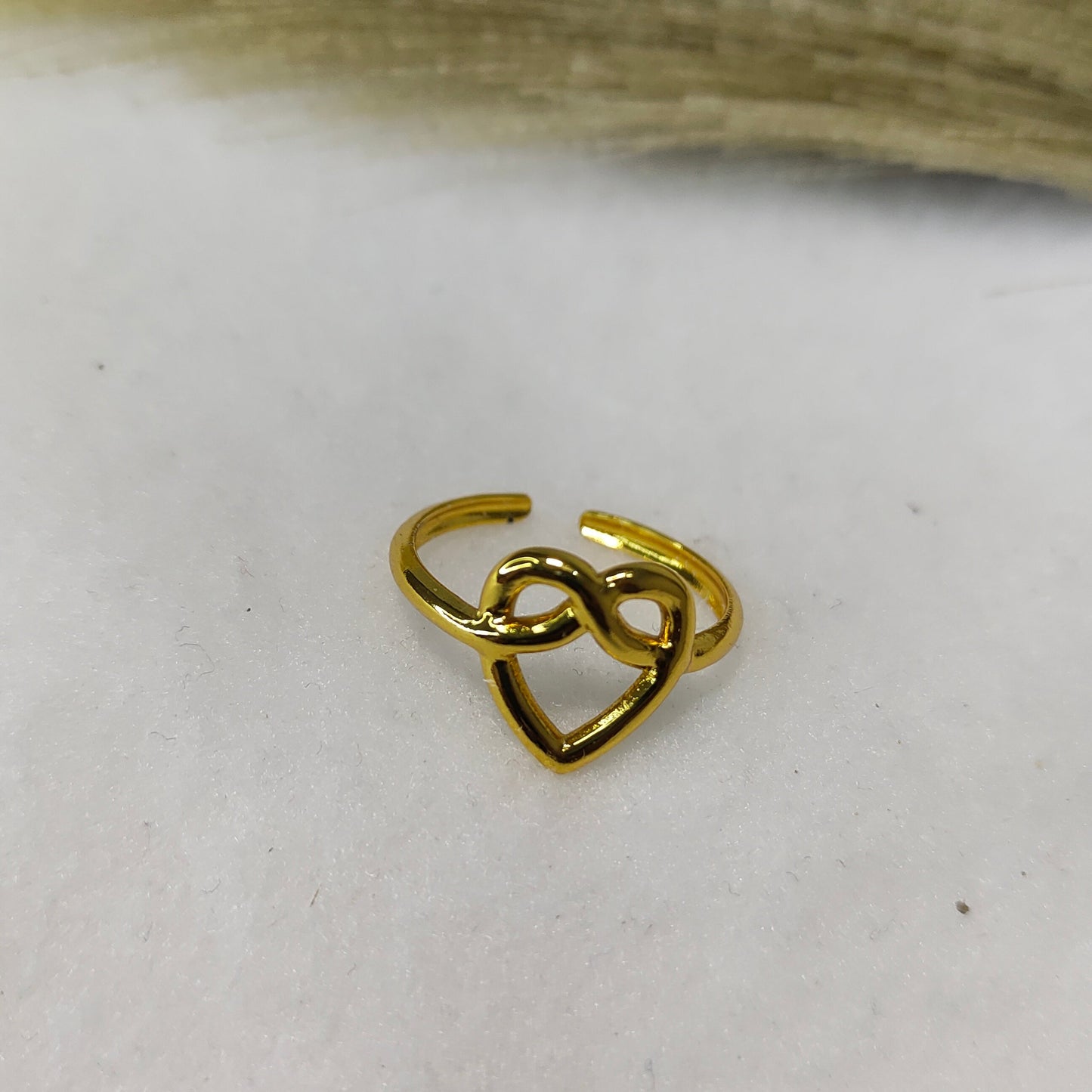 knot ring