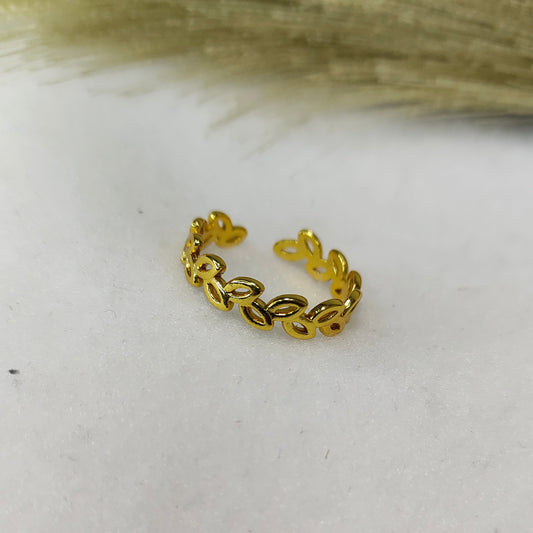 Leaf band ring