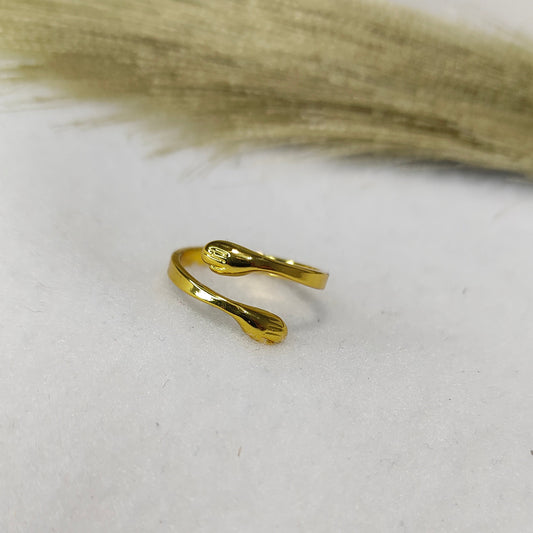 Hugging band ring