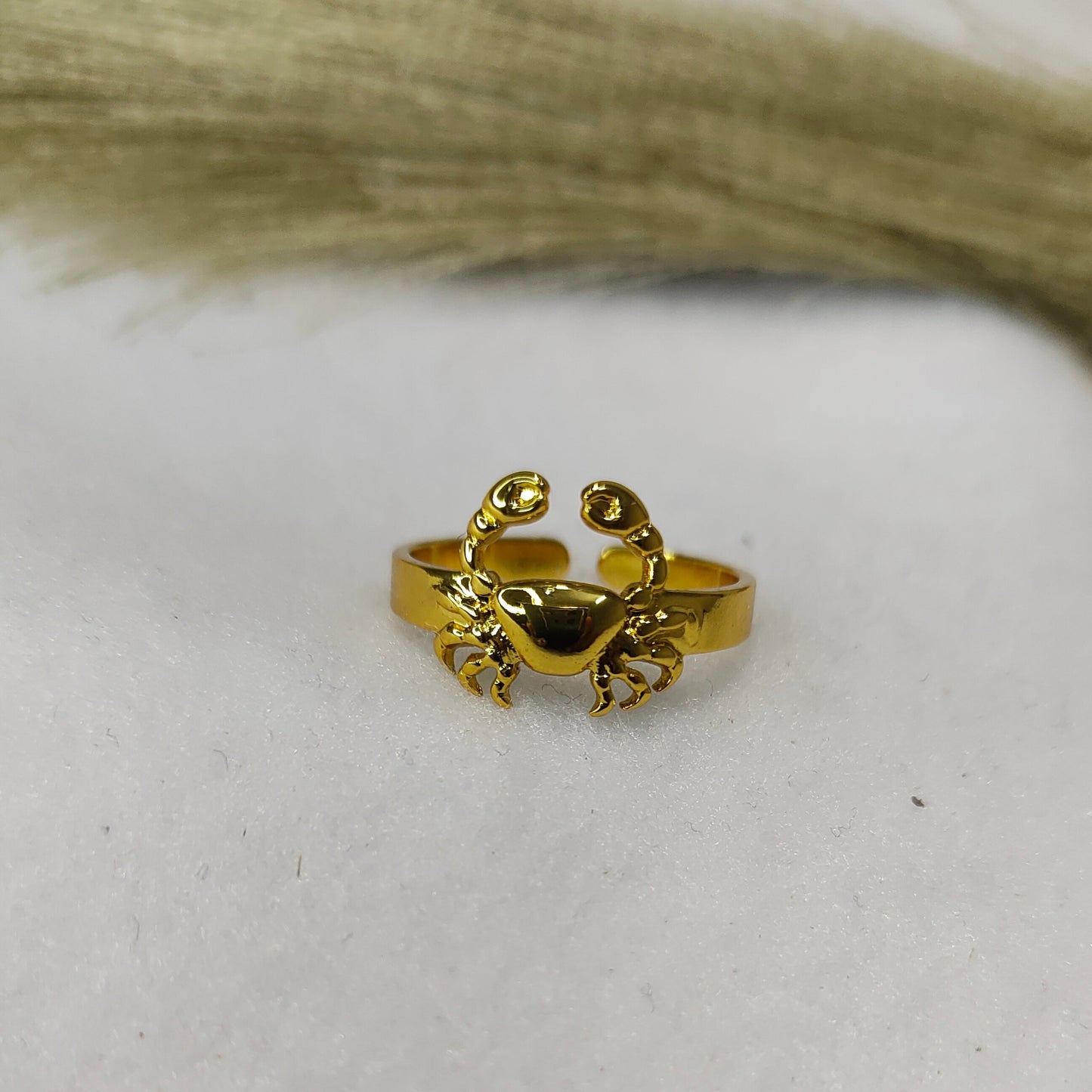 Crab band ring