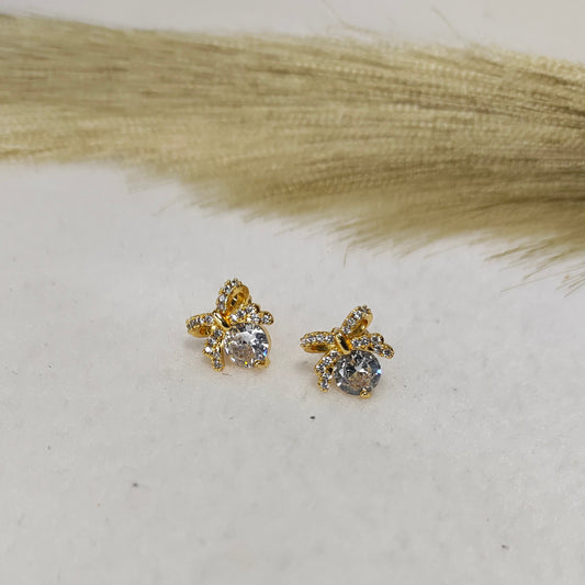 Bow stone stud