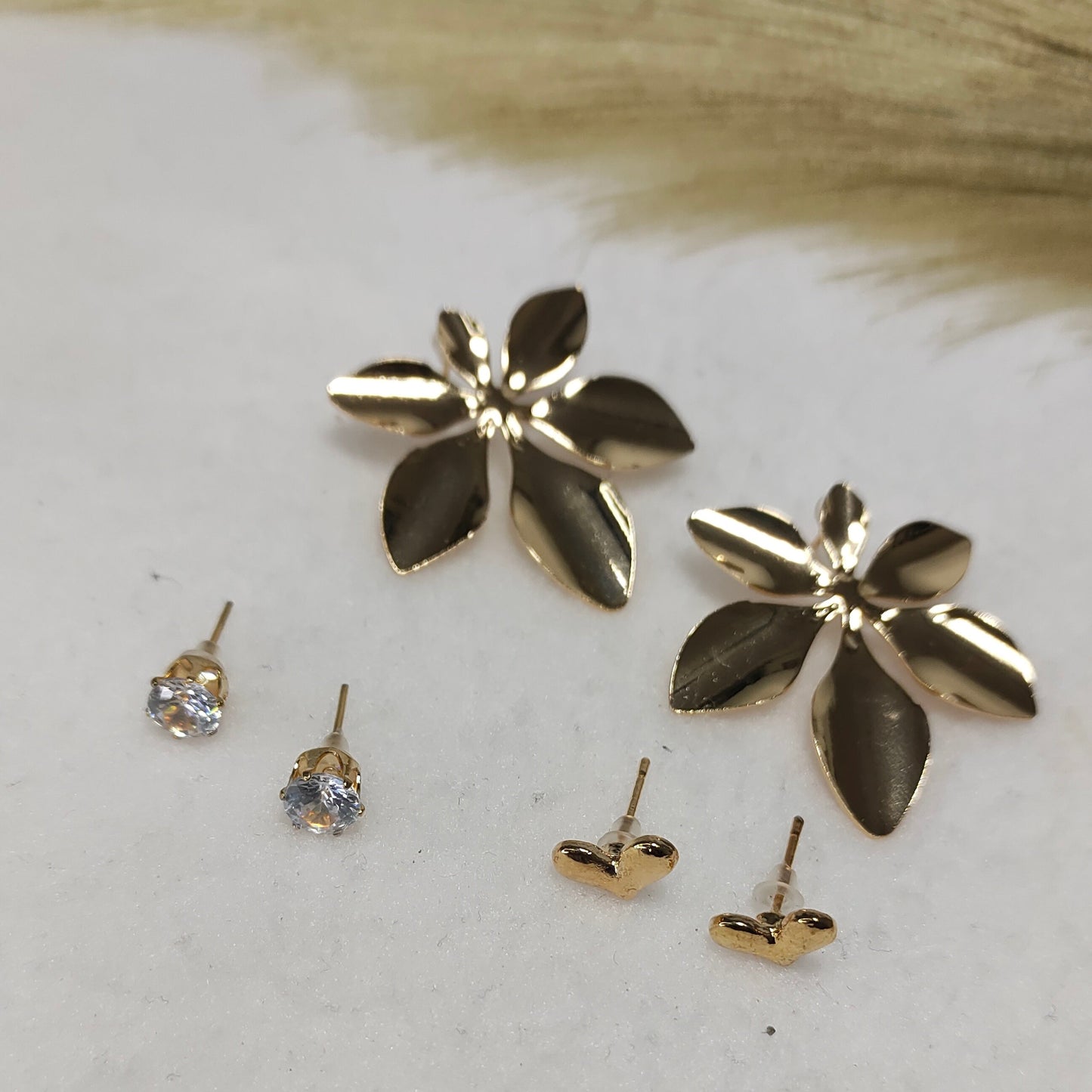 Combo stud earrings