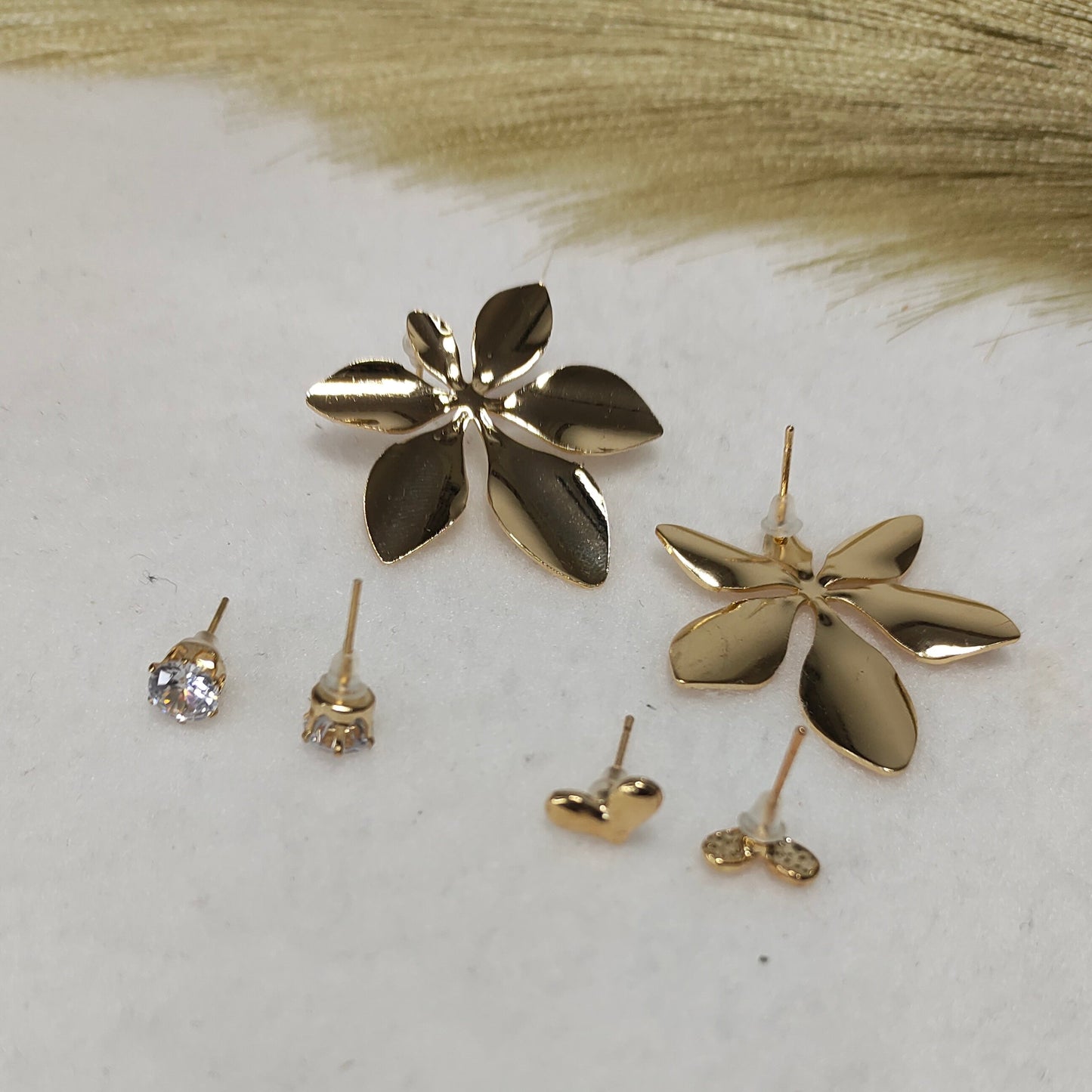 Combo stud earrings