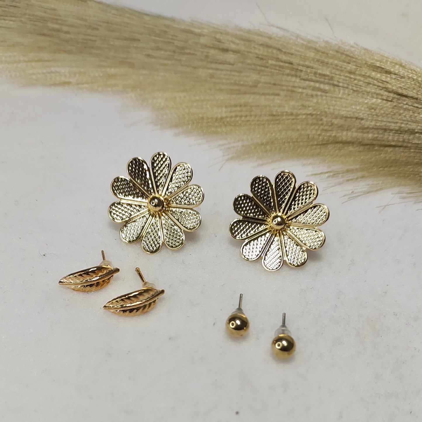 Combo stud earrings
