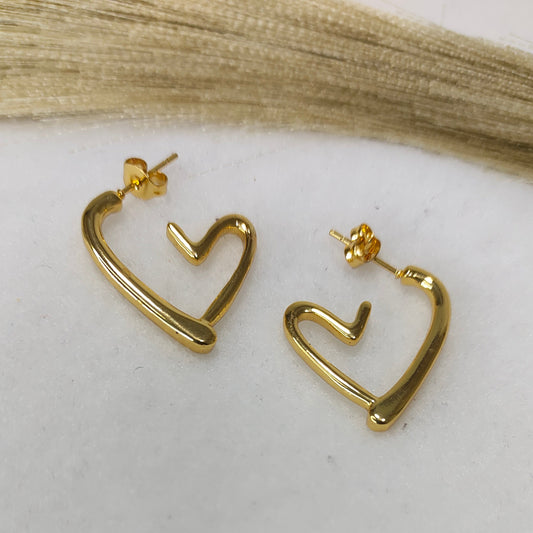 Open heart stud earrings